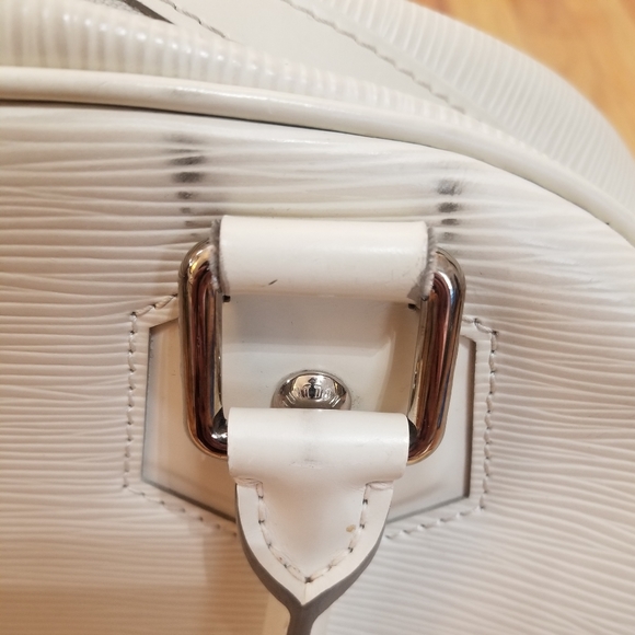 Authentic Louis Vuitton Epi Leather Bowling Montaigne PM Bag Shoulder Satchel - Picture 9 of 12